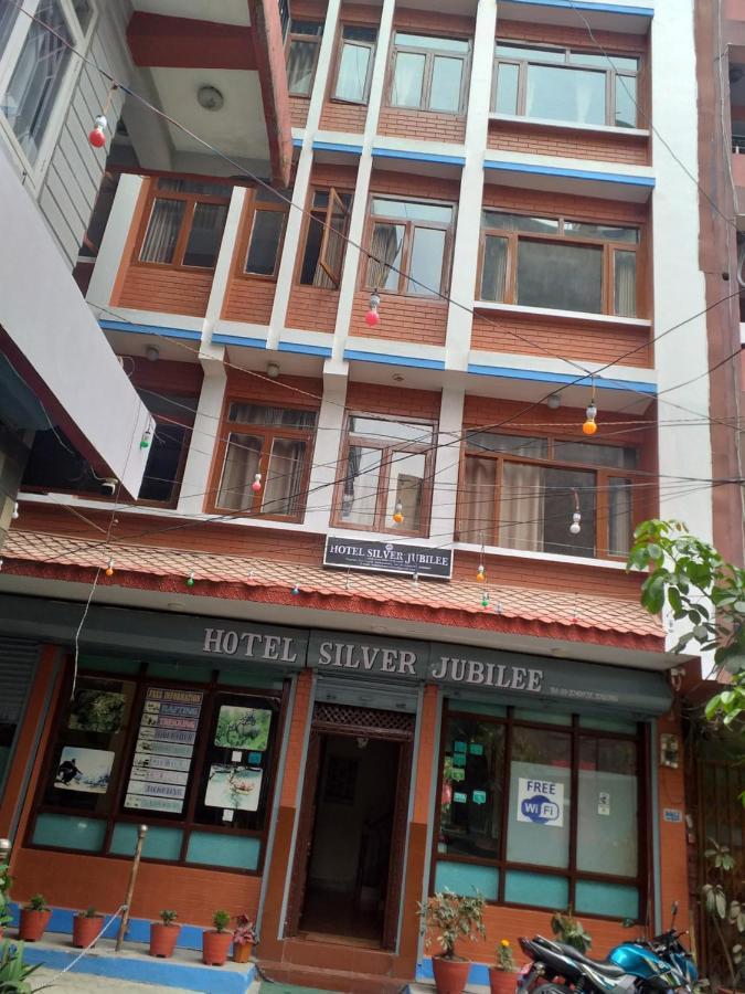 Hotel Silver Jubilee Katmandu Zewnętrze zdjęcie